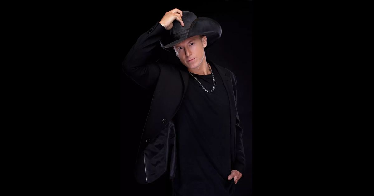 Sam Riddle @ The Pub Station Taproom