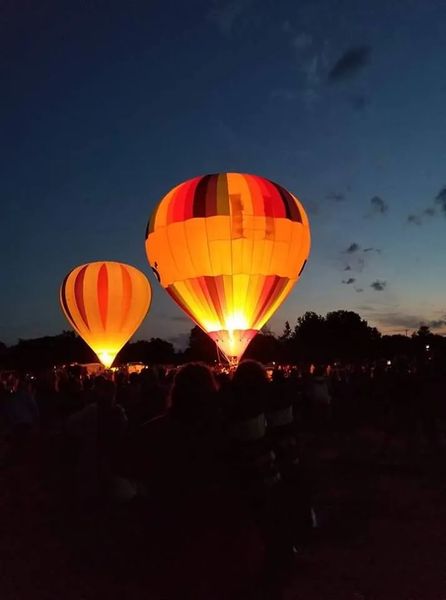 glow in the dark balloons release glow in the dark balloons release